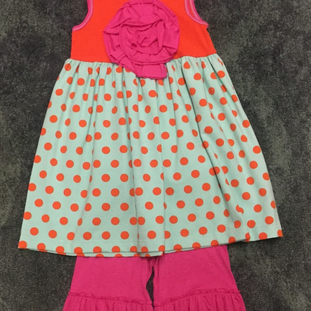 NEW - Girls 2-piece set